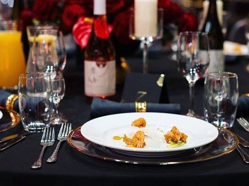 Wypożyczalnia sprzętu cateringowego i gastronomicznego w Poznaniu - PIN Catering